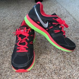 Women’s Nike Dual Fusionlite Sneaker